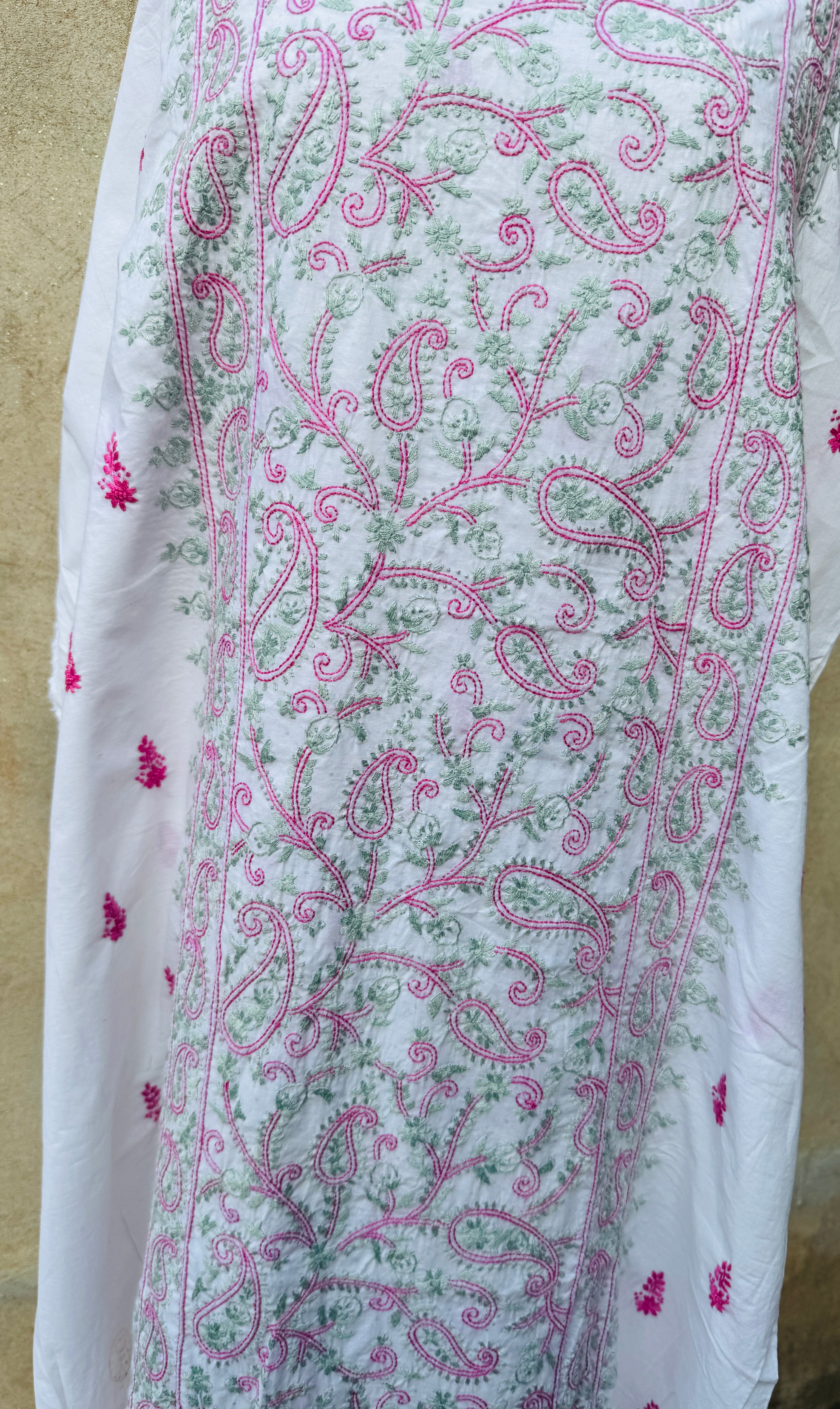 Petals in Olive