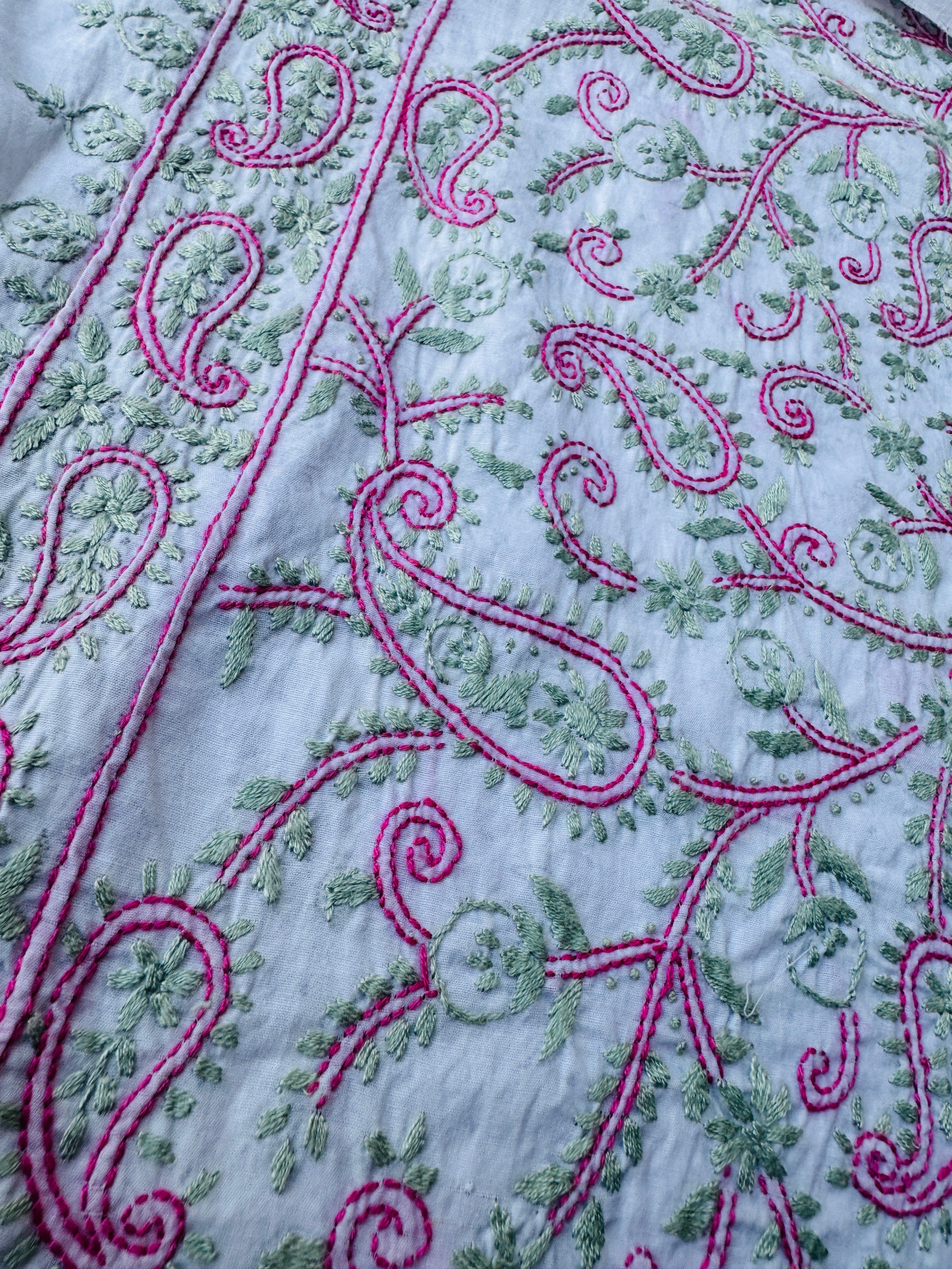 Petals in Olive