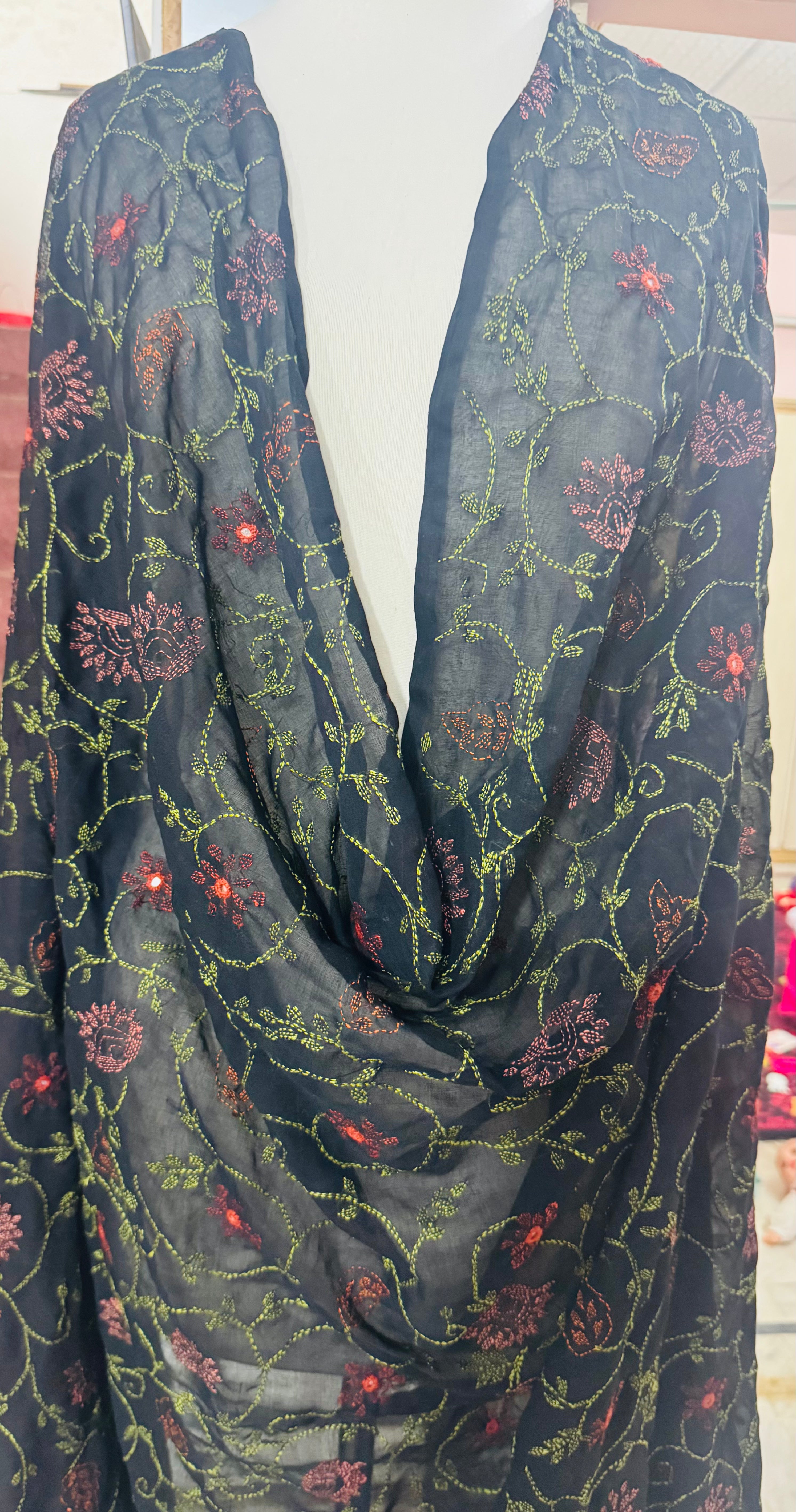 Desi Art Chaddar 🖤