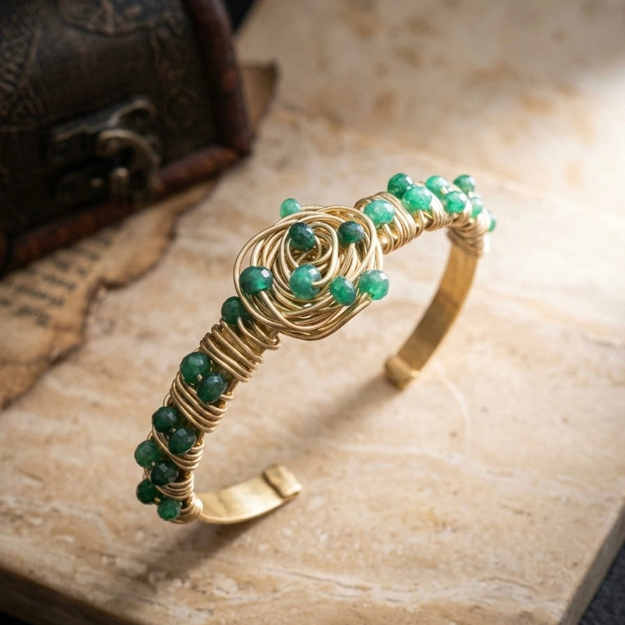 Artistic Emerald Hand Cuff 💚