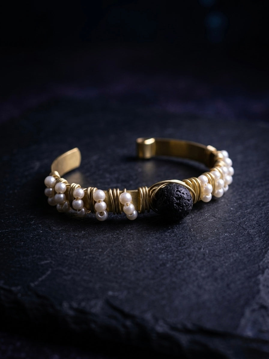 Smoky Glow Pearl Open Cuff 💫