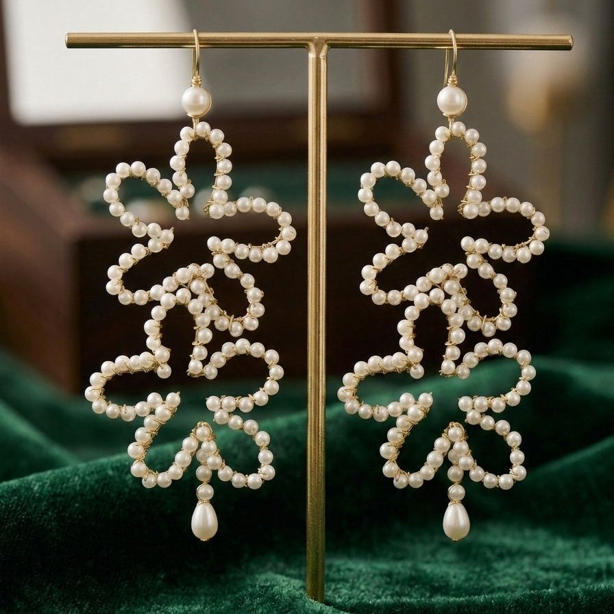 Brass wire with synthetic pearls