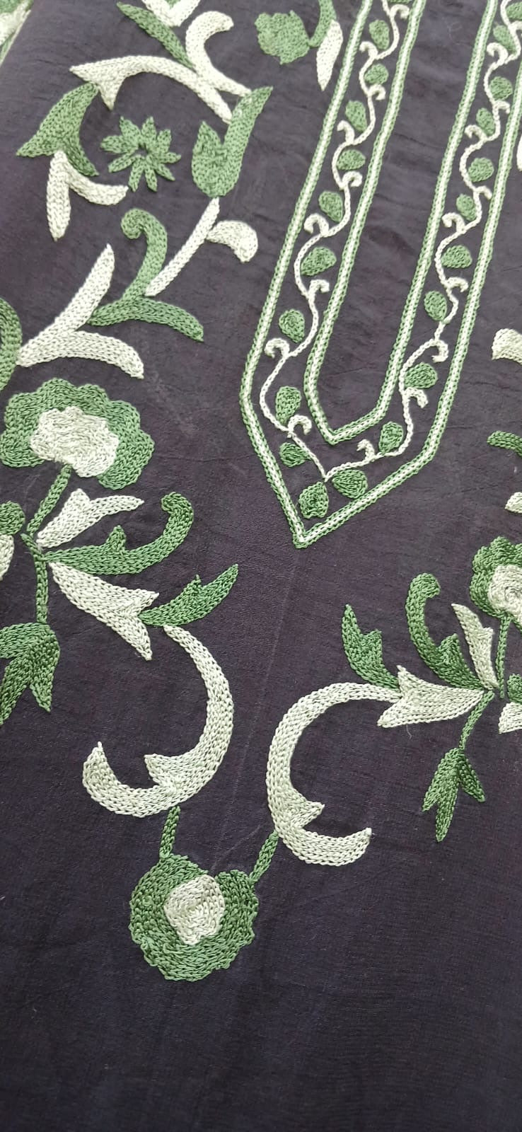 Black & Green Aari Vibes